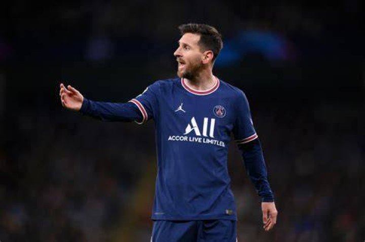 Will messi play vs reims?
